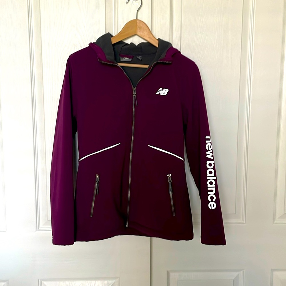 Women’s New Balance Plum Jacket, Medium